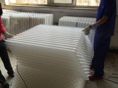 裝上斜管填料發(fā)現(xiàn)有變形應(yīng)及時更換